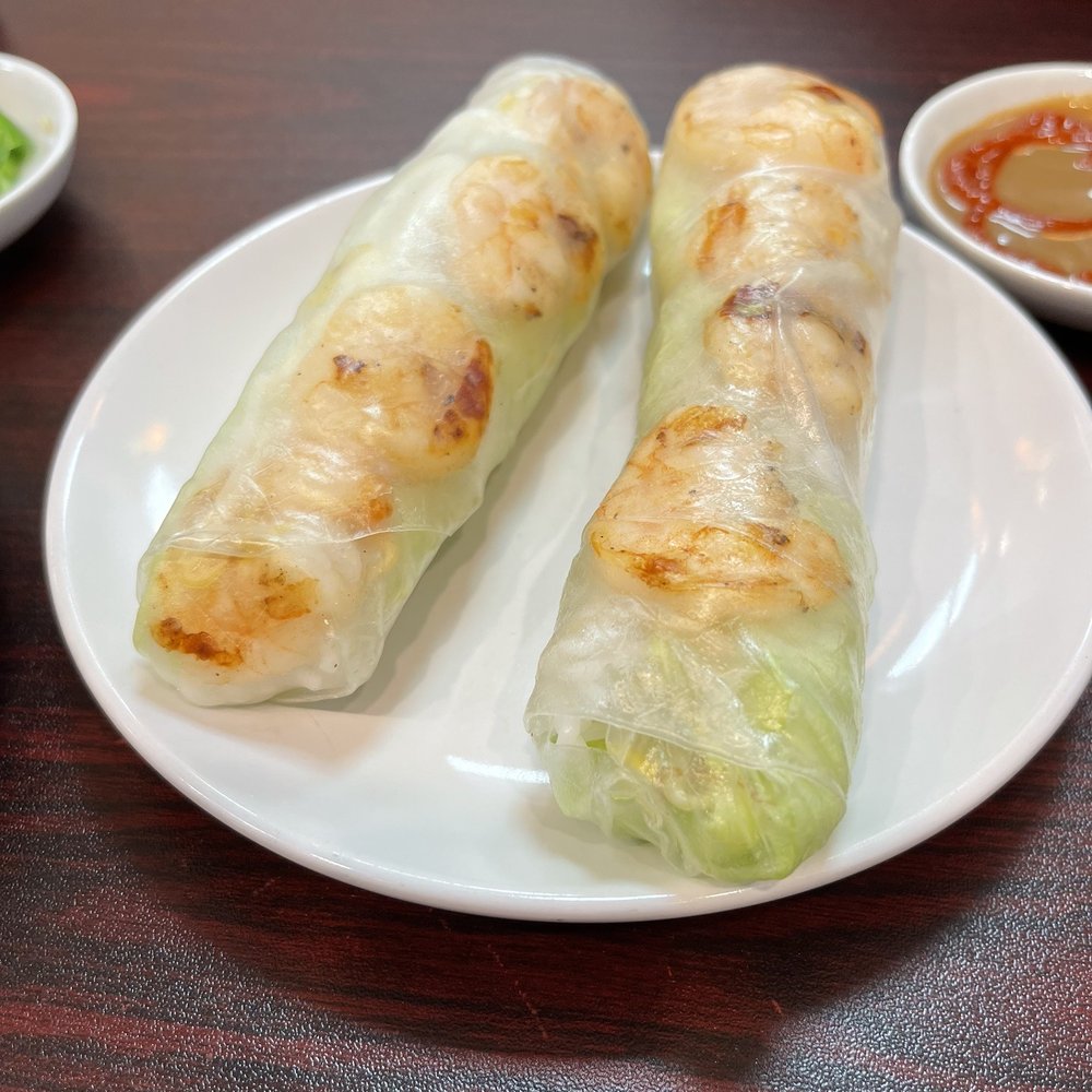 PHO 34 - Summer roll with grilled shrimp - Vietnamese Near Me - Levittown, New York PHO 34 - Summer roll with grilled shrimp - Vietnamese Near Me - Levittown, New York