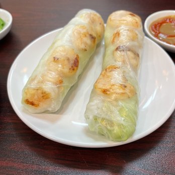 PHO 34 - Summer roll with grilled shrimp - Vietnamese Near Me - Levittown, New York