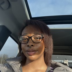 Barrio Salon Suites - Uneven side part.
