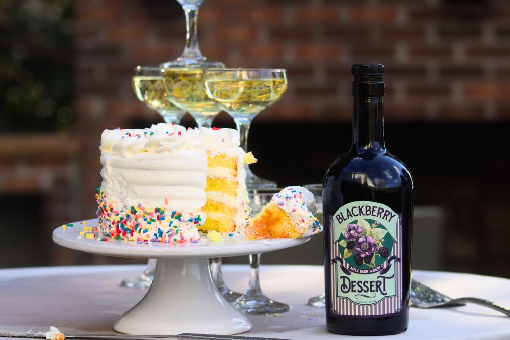 Apple Barn Dessert Wine Shoppe - vineyard in Sevierville, TN