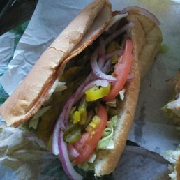 Turkey bacon, pepper jack cheese, lettus, tomato, pepperchinis, onion, pickle, salt pepper oil and vinegar Mayo mustard.... Yummy