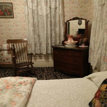 Genesse Falls Inn - Bed & Breakfast Near Me - Portageville, New York