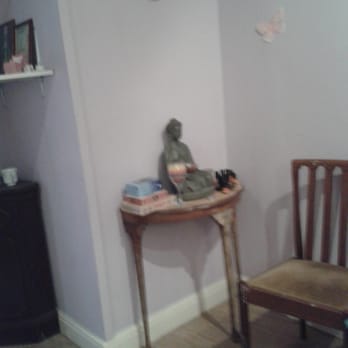 Pretty on the Inside - Therapy room - Gift Shops Near Me - Rugeley, STS