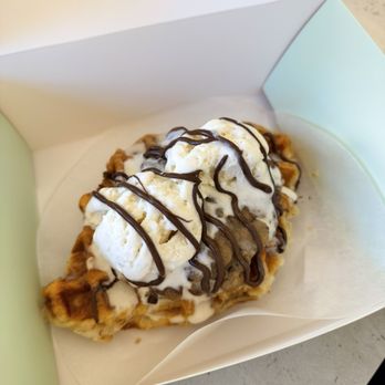 Croffle Crew - Crookie croffle - Desserts Near Me - Happy Valley, Oregon