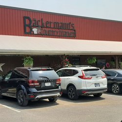 Backermann's Country Market