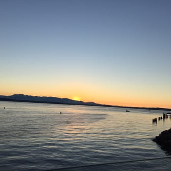 Ray's Boathouse - View - New American Near Me - Seattle, Washington