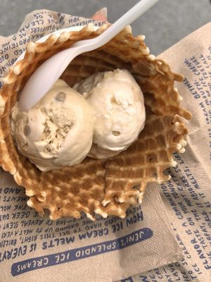 Jeni's Splendid Ice Creams by null