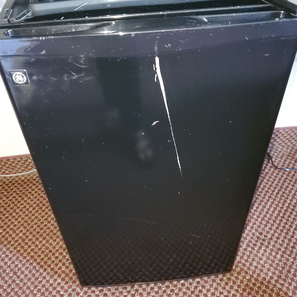 Baymont by Wyndham Willows - Scratched up fridge - Hotels Near Me - Willows, California