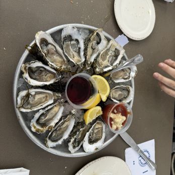 Bluewater Avalon - Seafood Near Me - Avalon, California