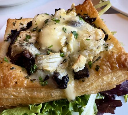 Del Mar Bar & Bistro by null