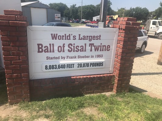 World's Largest Ball of Twine by null