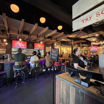 Tumble 22 - the inside of a restaurant - Chicken Shop Near Me - Round Rock, Texas