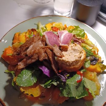 Brine Oyster House - Duck salad - Seafood Near Me - Grosse Pointe Park, Michigan