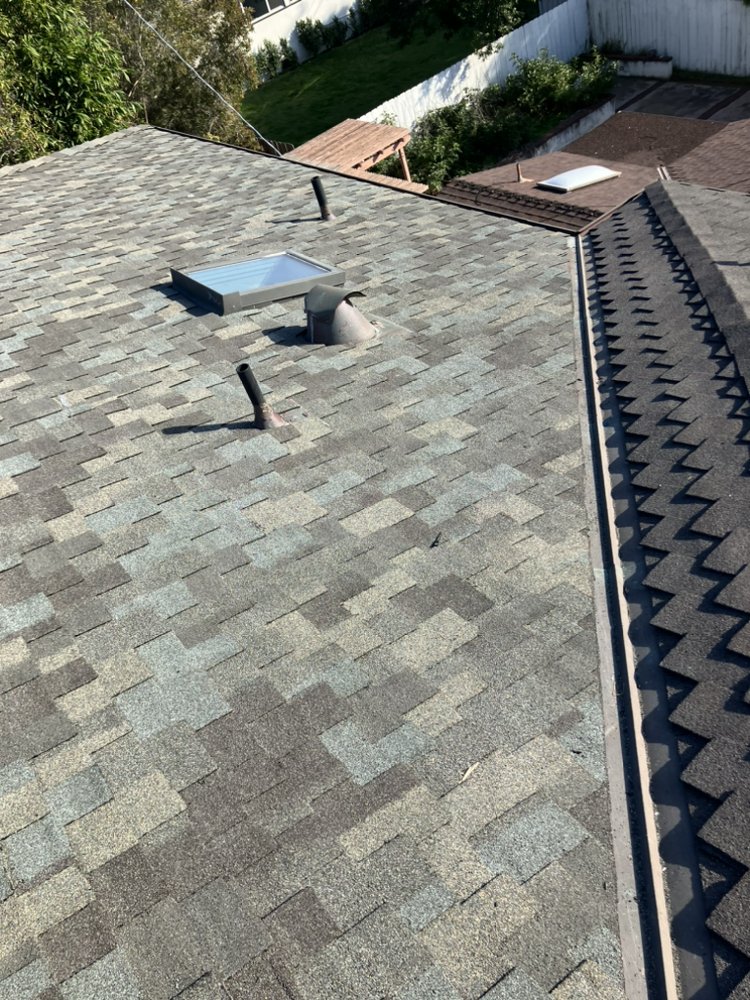 Slide of Thrive Roofing