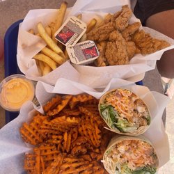 Canyon Spring's Bar & Grill - Chicken fingers and buffalo chicken wrap