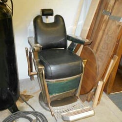 Johnny's Barber Shop