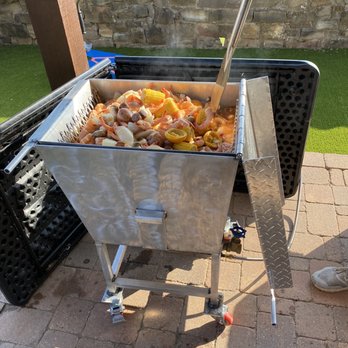 Texas Boil Masters - Shrimp, potatoes, sausage, corn - Caterers Near Me Texas Boil Masters - Shrimp, potatoes, sausage, corn - Caterers Near Me