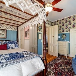 The Inn at Burnap's  - Liberty Guestroom