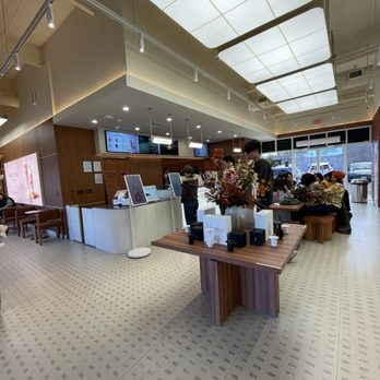 Molly Tea - Inside - Bubble Tea Near Me - Cupertino, California Molly Tea - Inside - Bubble Tea Near Me - Cupertino, California
