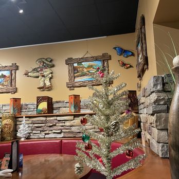 El Sol Cantina - Christmas decor - Mexican Near Me - Camp Hill, Pennsylvania