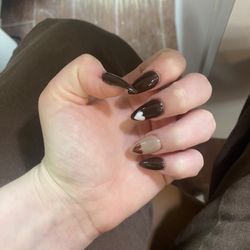 Solar nails