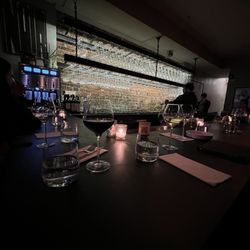 Maxwell Park - Bar seating