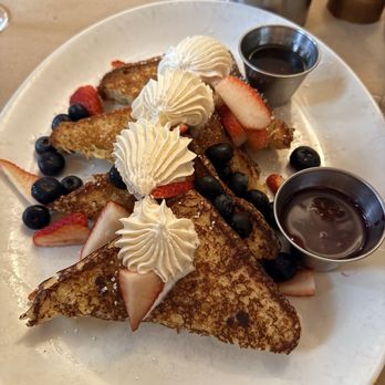 Stone Park Cafe - French Toast - New American Near Me - Brooklyn, New York Stone Park Cafe - French Toast - New American Near Me - Brooklyn, New York