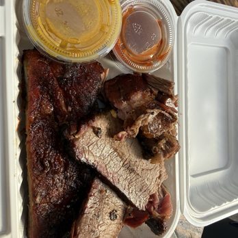 Capelo's Barbecue - Pork Ribs,Beef Briske, the yummiest mustard sauce - Barbeque Near Me - Redwood City, California
