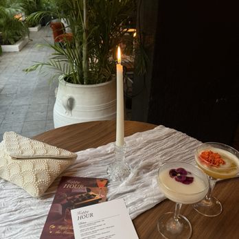 Marion - Outdoor high top tables - Mediterranean Near Me - Miami, Florida Marion - Outdoor high top tables - Mediterranean Near Me - Miami, Florida
