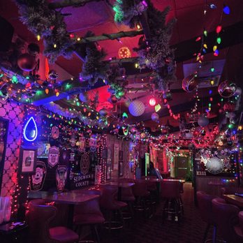 Cleo's Brown Beam Tavern - Cocktail Bars Near Me - Appleton, Wisconsin