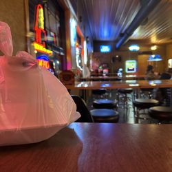 Lucky's Bar-B-Q - Small table near windows entrance