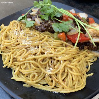 Hiccups Veo Cafe - Garlic Noodles with Shaken Beef - Asian Fusion Near Me - Carson, California Hiccups Veo Cafe - Garlic Noodles with Shaken Beef - Asian Fusion Near Me - Carson, California