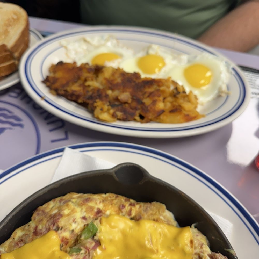 Peter's Luncheonette - American Near Me - Patchogue, New York Peter's Luncheonette - American Near Me - Patchogue, New York