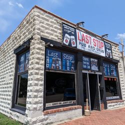 Last Stop Pub & Grub - Outside