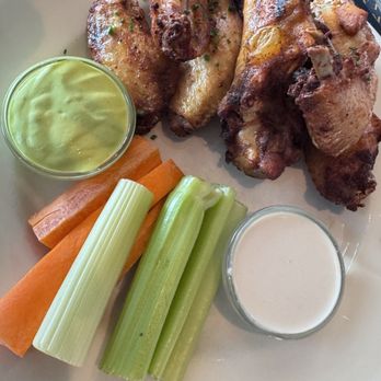 Del Frisco's Grille - Roasted Buffalo Wings, Naked - Steakhouses Near Me - Southlake, Texas