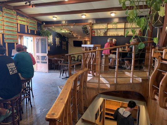 À l'abri de la Tempête - Microbrasserie & Pub by null