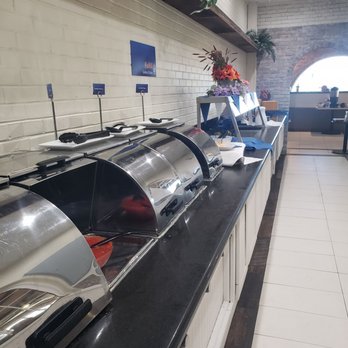 Best Western Downtown Casper Hotel - Buffet breakfast.  Eggs. Bacon, potatoes, oatmeal, bread, bagels, oranges, milk, yogurt and plenty of coffee. Dining room is amazing - Hotels Near Me - Casper, Wyoming