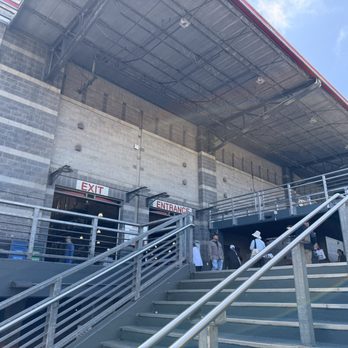 Costco - Front entrance into the warehouse - Wholesale Stores Near Me - San Francisco, California Costco - Front entrance into the warehouse - Wholesale Stores Near Me - San Francisco, California