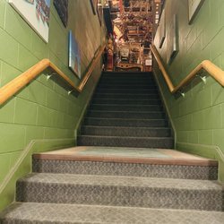 Entrance stairs to dining room