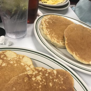 Louie's Cafe - Breakfast & Brunch Near Me - Baton Rouge, Louisiana