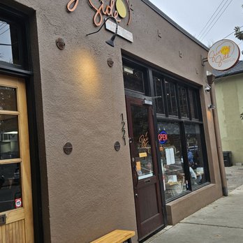 Sunny Side Breakfast - Outside - Breakfast & Brunch Near Me - Sacramento, California Sunny Side Breakfast - Outside - Breakfast & Brunch Near Me - Sacramento, California