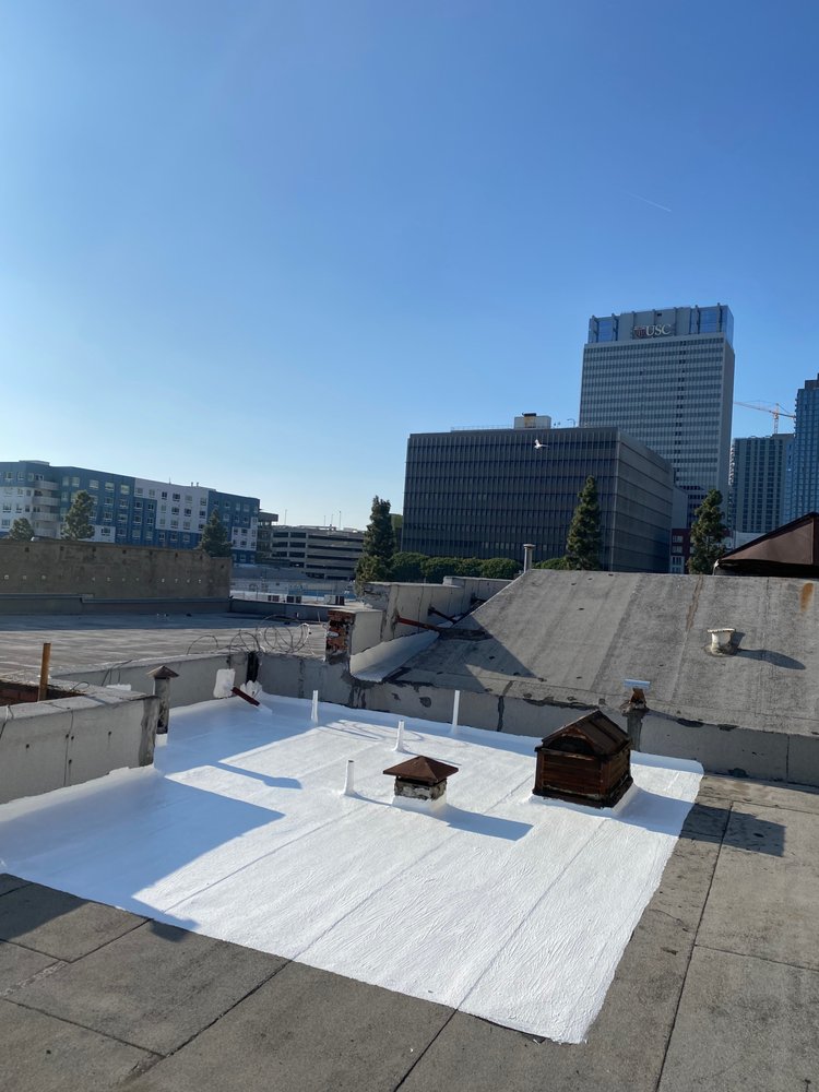 Slide of Ruiz Roofing