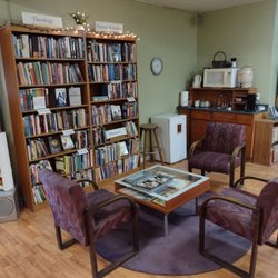 Quo Vadis Books - Theology, Poverty & Justice, Social Issues, Missions, places to read and study.