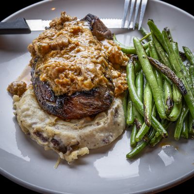 Audibert’s Bistreaux by null