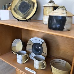 Higher Fire Clay Studio - Gallery area