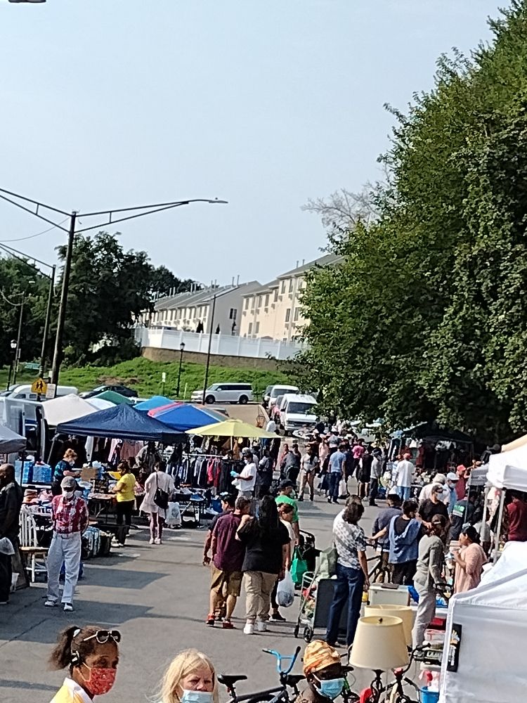 THE GOLDEN NNN FLEAMARKET Updated August 2024 420 Nepperhan Ave