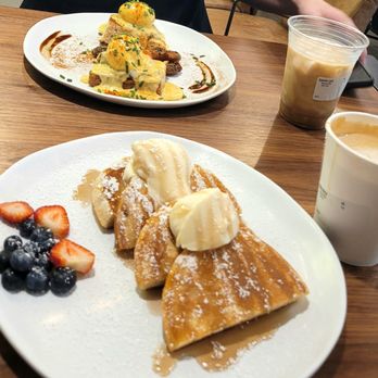 Origin Coffee Lab & Kitchen - Crab Benedict w/ Iced Latte & Vanilla pancakes w/ Hot White Mocha - Coffee & Tea Near Me - Arlington, Virginia