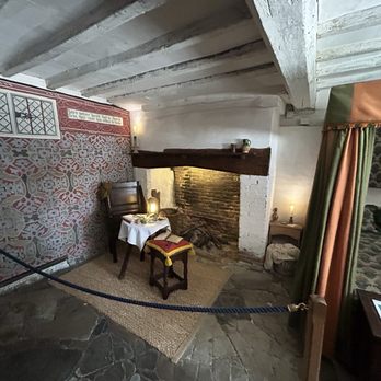 Shakespeare's Birthplace - Landmarks & Historical Buildings Near Me - Stratford-Upon-Avon, WAR