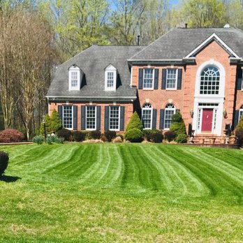 Wilfredo's Landscaping Services - the front of the house - Gutter Services Near Me - Germantown, Maryland Wilfredo's Landscaping Services - the front of the house - Gutter Services Near Me - Germantown, Maryland
