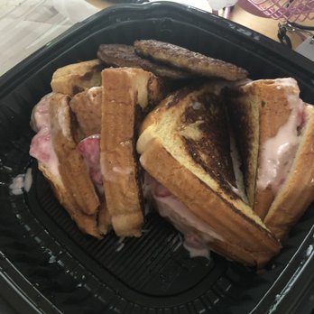 Famous Toastery Indian Land - Stuffed strawberries and cream French toast - American Near Me - Indian Land, South Carolina Famous Toastery Indian Land - Stuffed strawberries and cream French toast - American Near Me - Indian Land, South Carolina